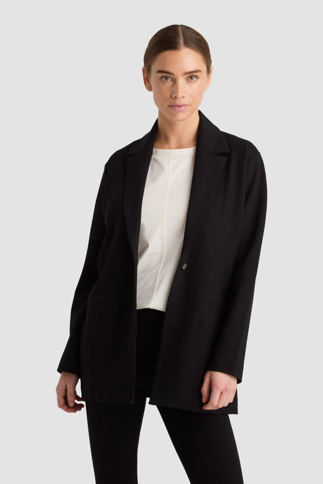 Annie Blazer Black