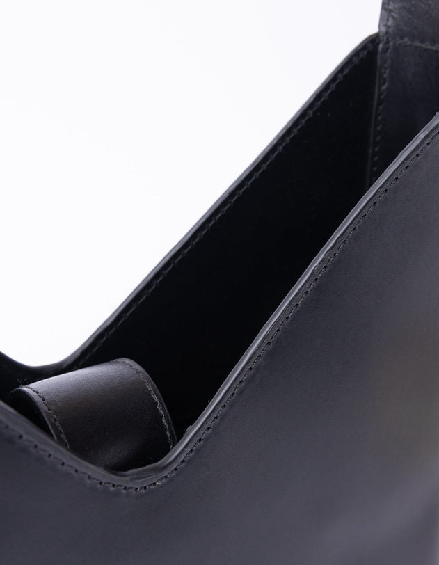 Vicky Black Classic Leather