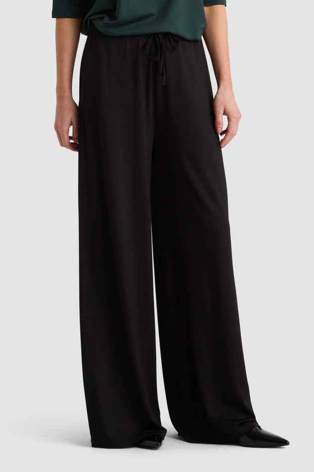Grey Pants Black