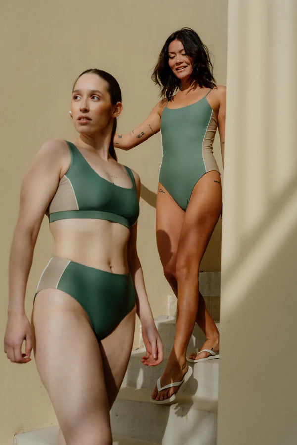 Agung Colorblock Sporty Bikini Top Army/Sand