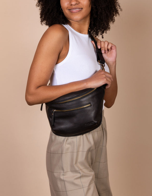 Drew Bum Bag Soft Grain Leather Black