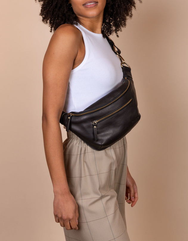 Drew Bum Bag Soft Grain Leather Black