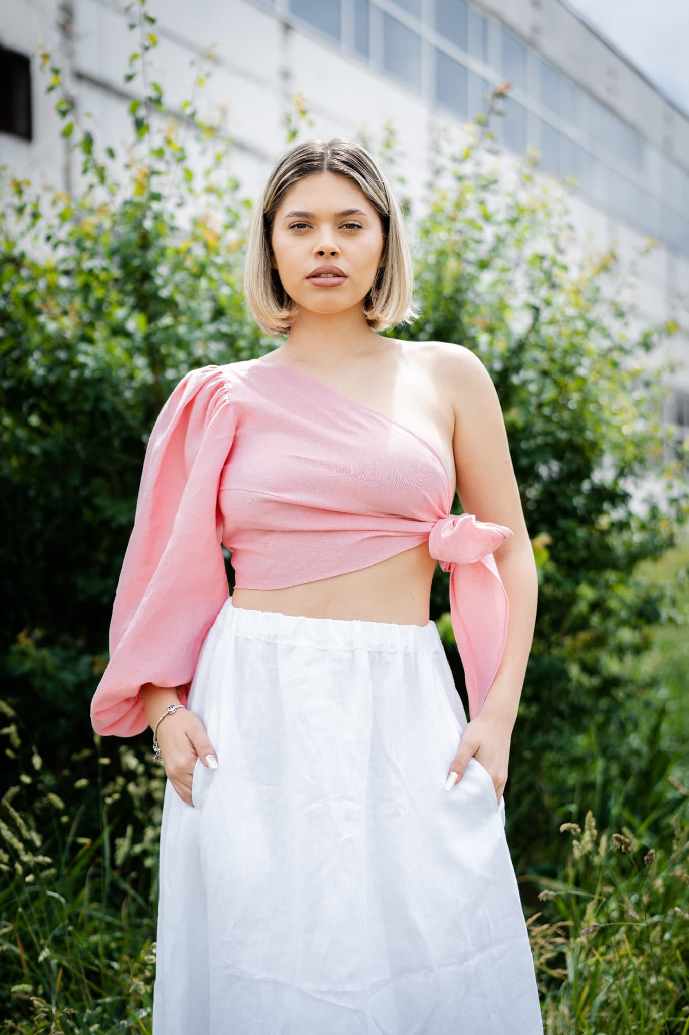 The Daia Linen Crop Top Pink