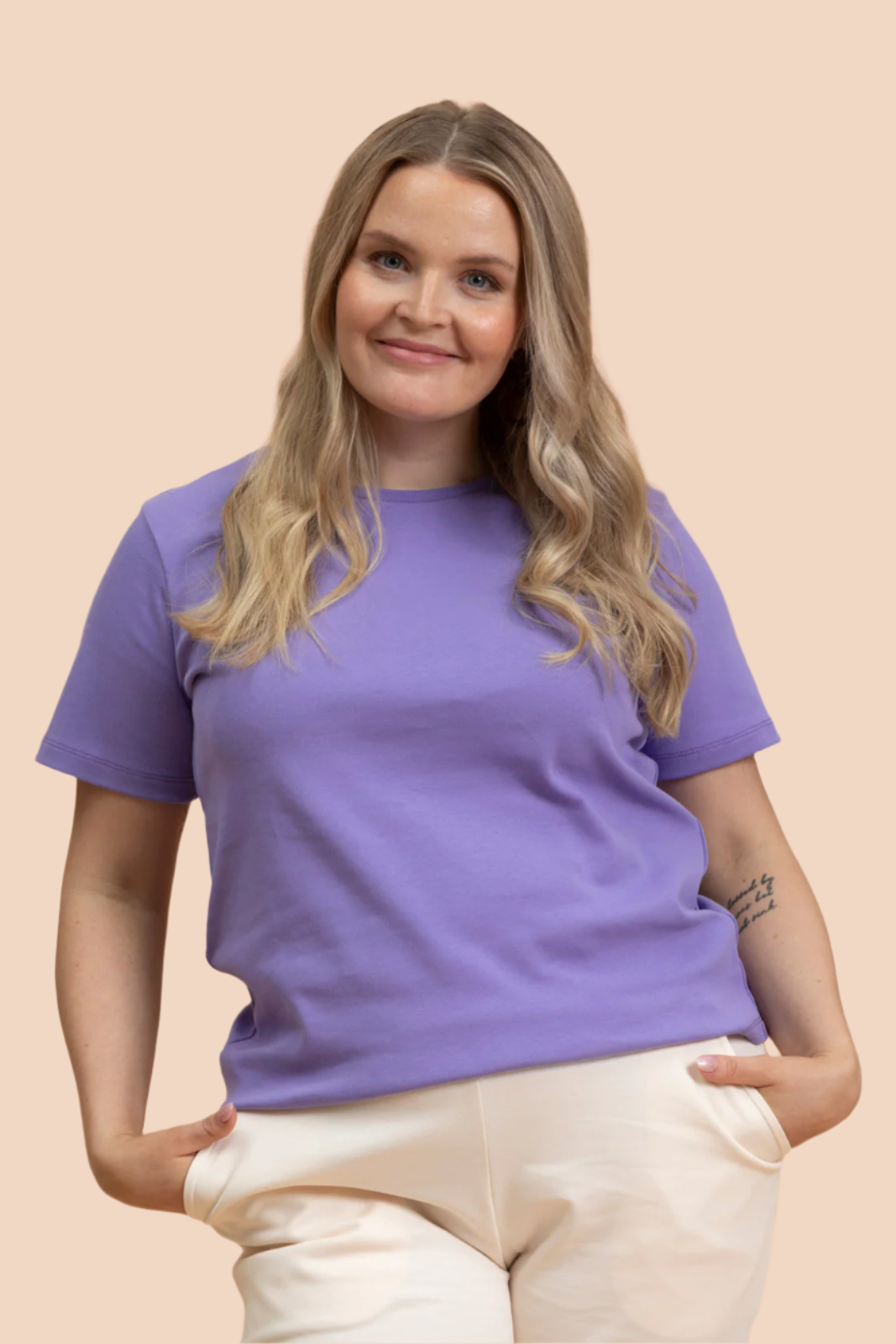 The T-shirt Vivid Lavender