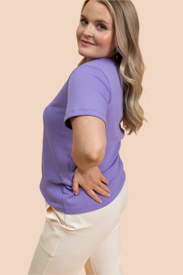 The T-shirt Vivid Lavender