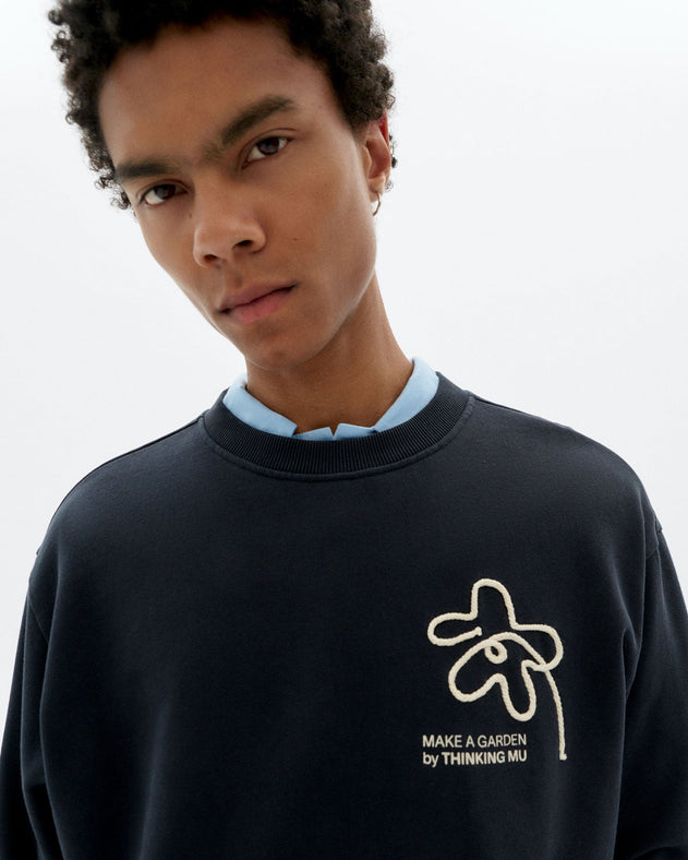 Leon Sweatshirt Hand Embroidered Flower Navy