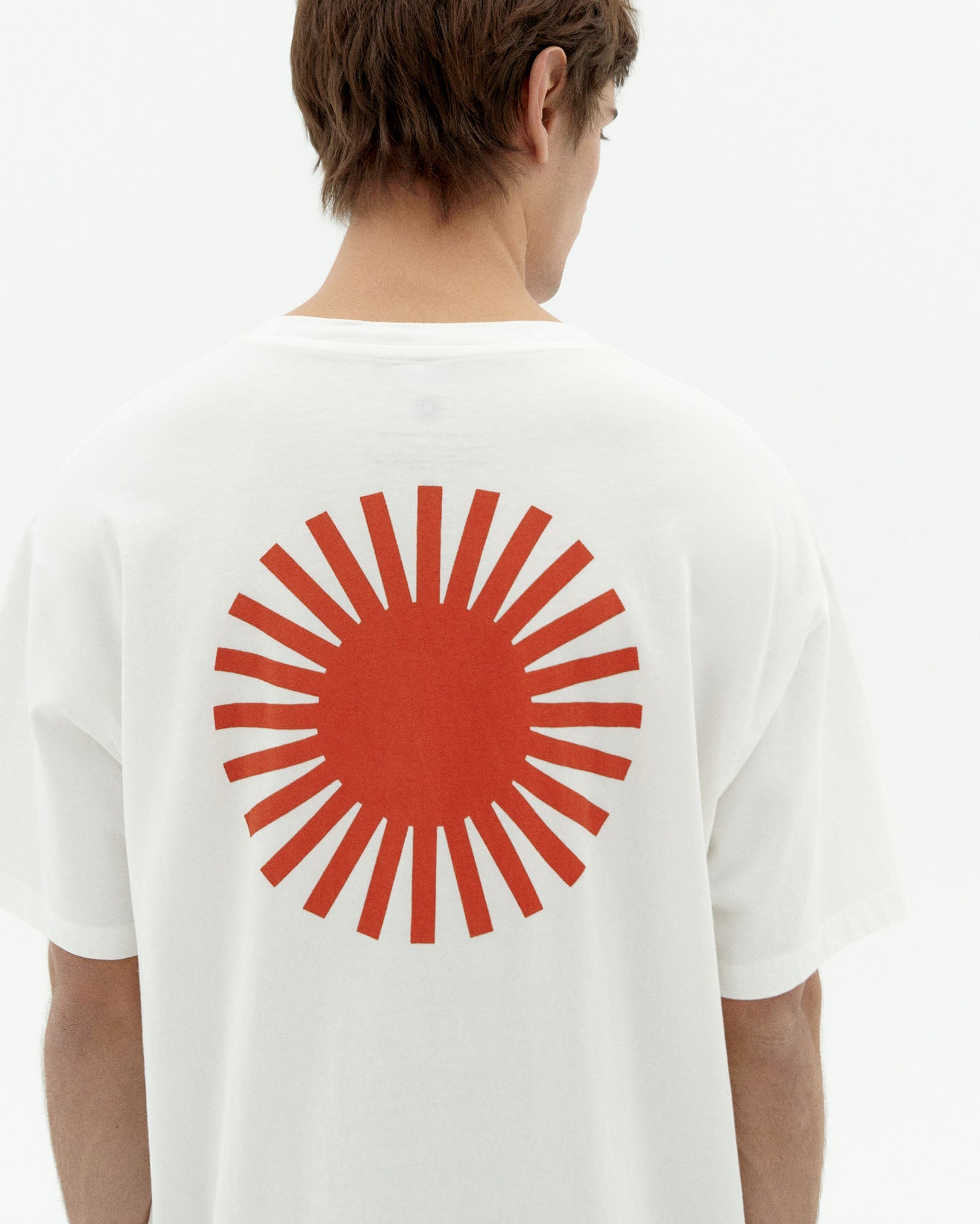 Aaron T-Shirt Back Red Sun White