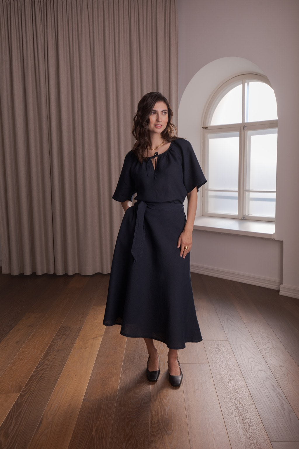 Liana Wide-hemmed Linen Skirt Dark Navy