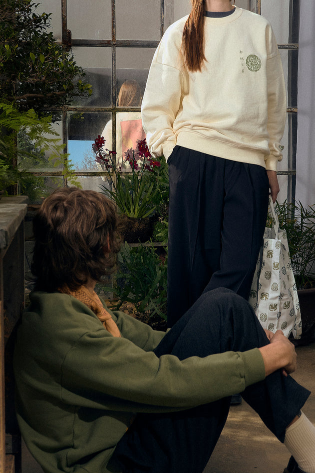 NWHR x Museo del Prado Tsuru Sweatshirt White