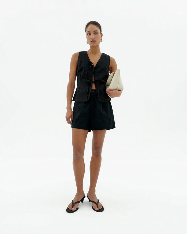 Narciso Shorts Black