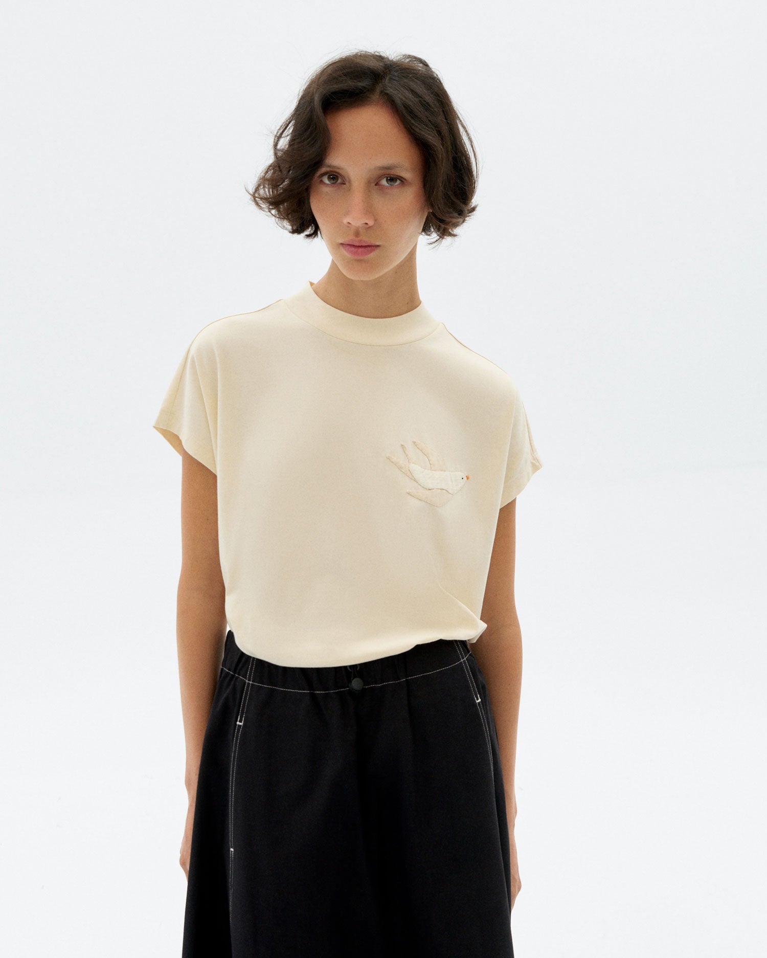 Volta T-Shirt Hand Embroidered Bird