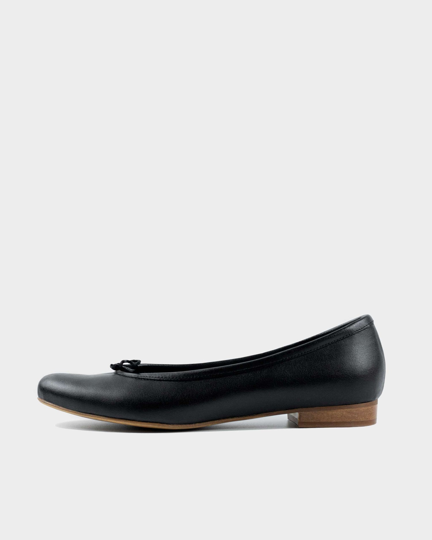Audrey Grape Leather Ballerinas Black