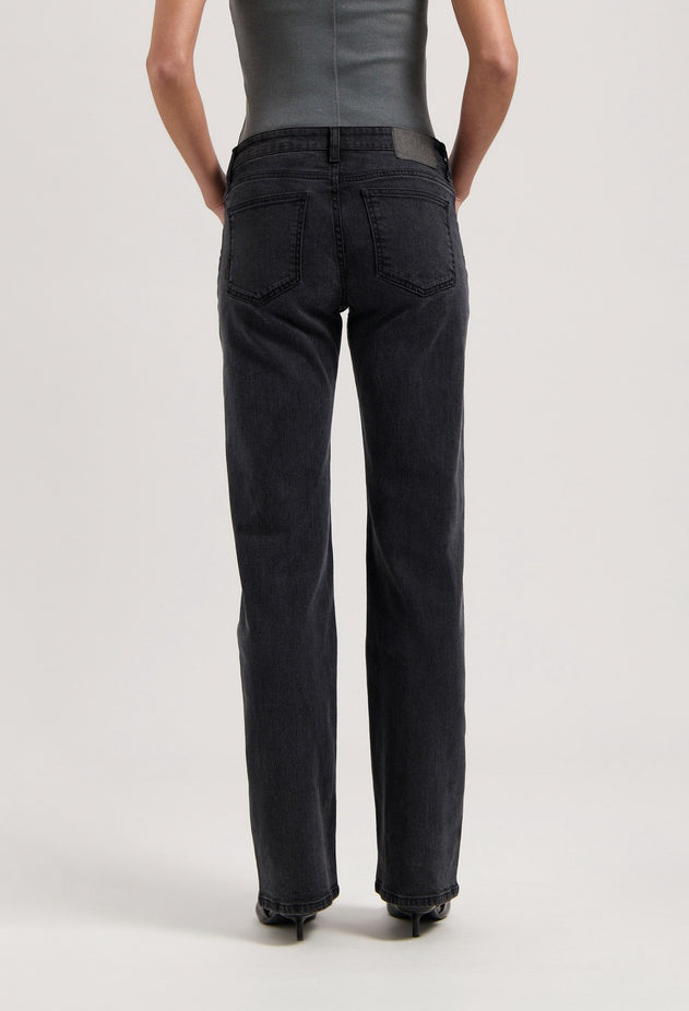 Carry Mid Straight Vintage Black
