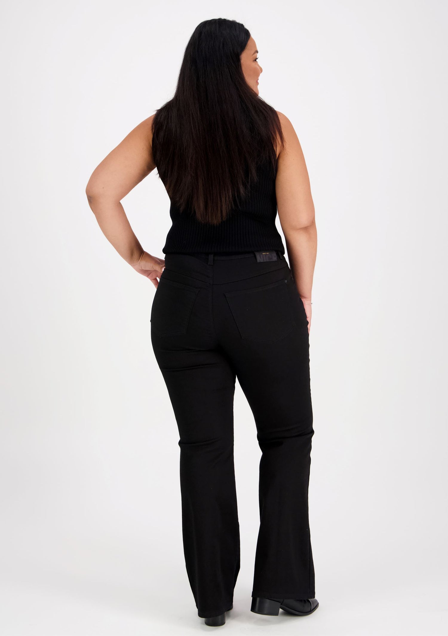 Caramel Flare Curvy Fit Stay Jeans Black