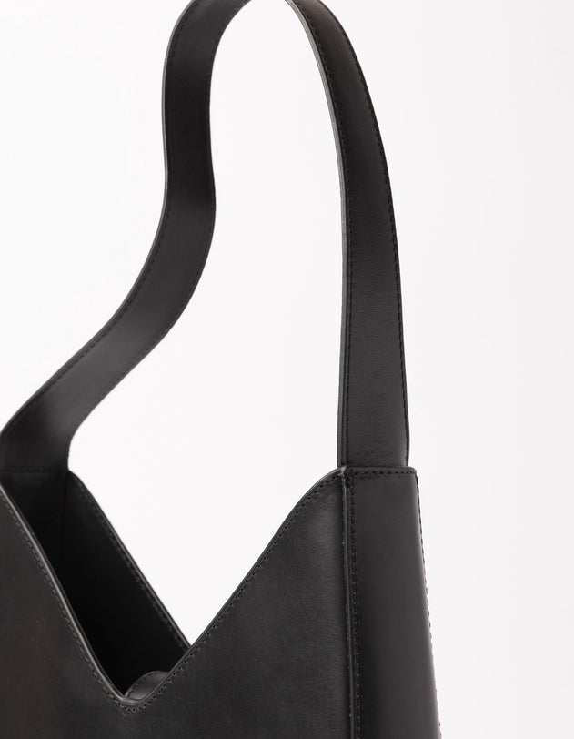 Vicky Black Classic Leather