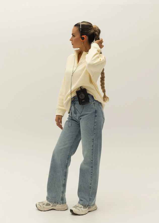 The Billie Jeans Medium Light Blue