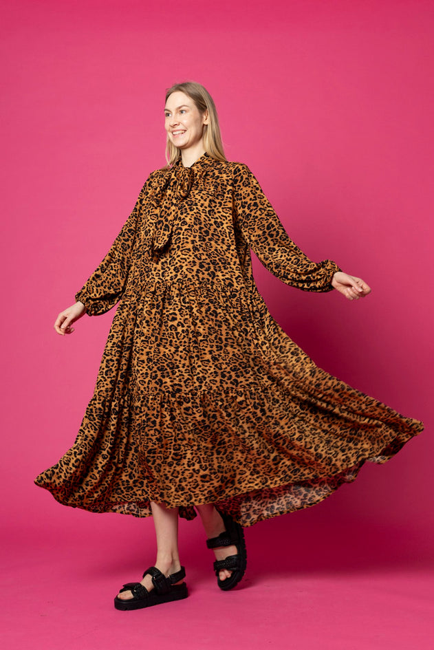 Long Flowy Dress Leopard