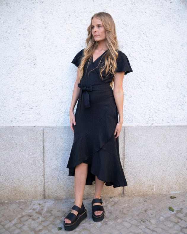 Annika Dress Black - IVALO.COM