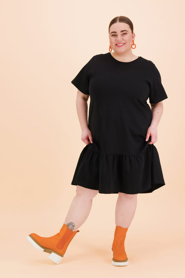 Ruffle T-Shirt Dress Black