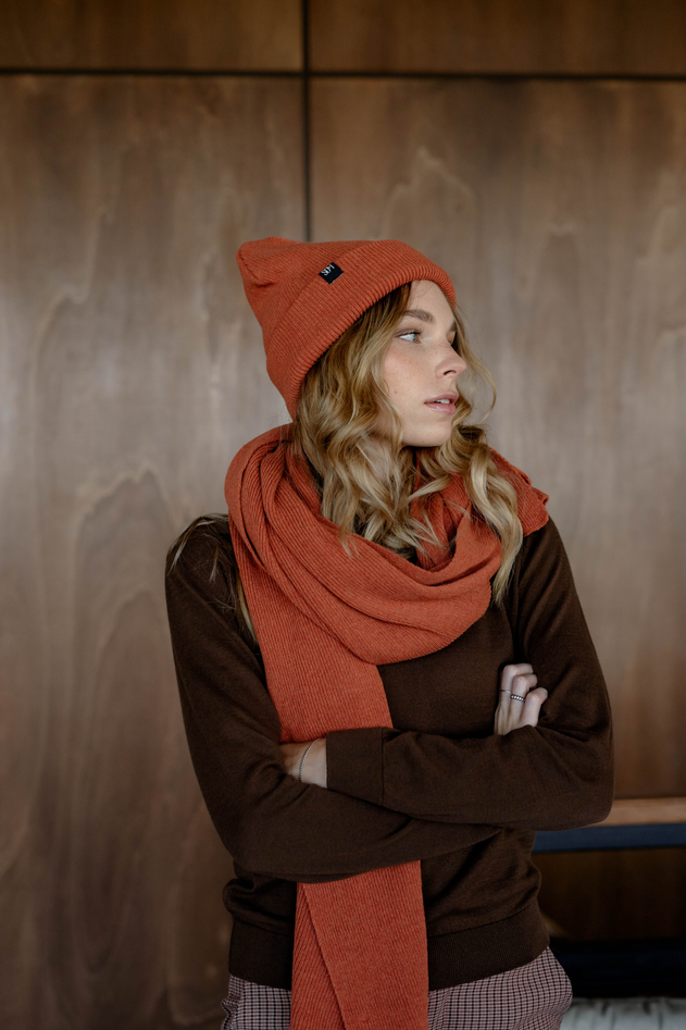 Gebreide beanie oranje