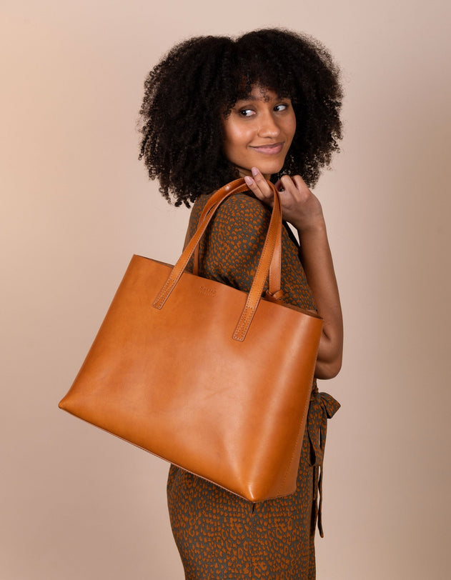Sam Shopper - Cognac Classic Leather