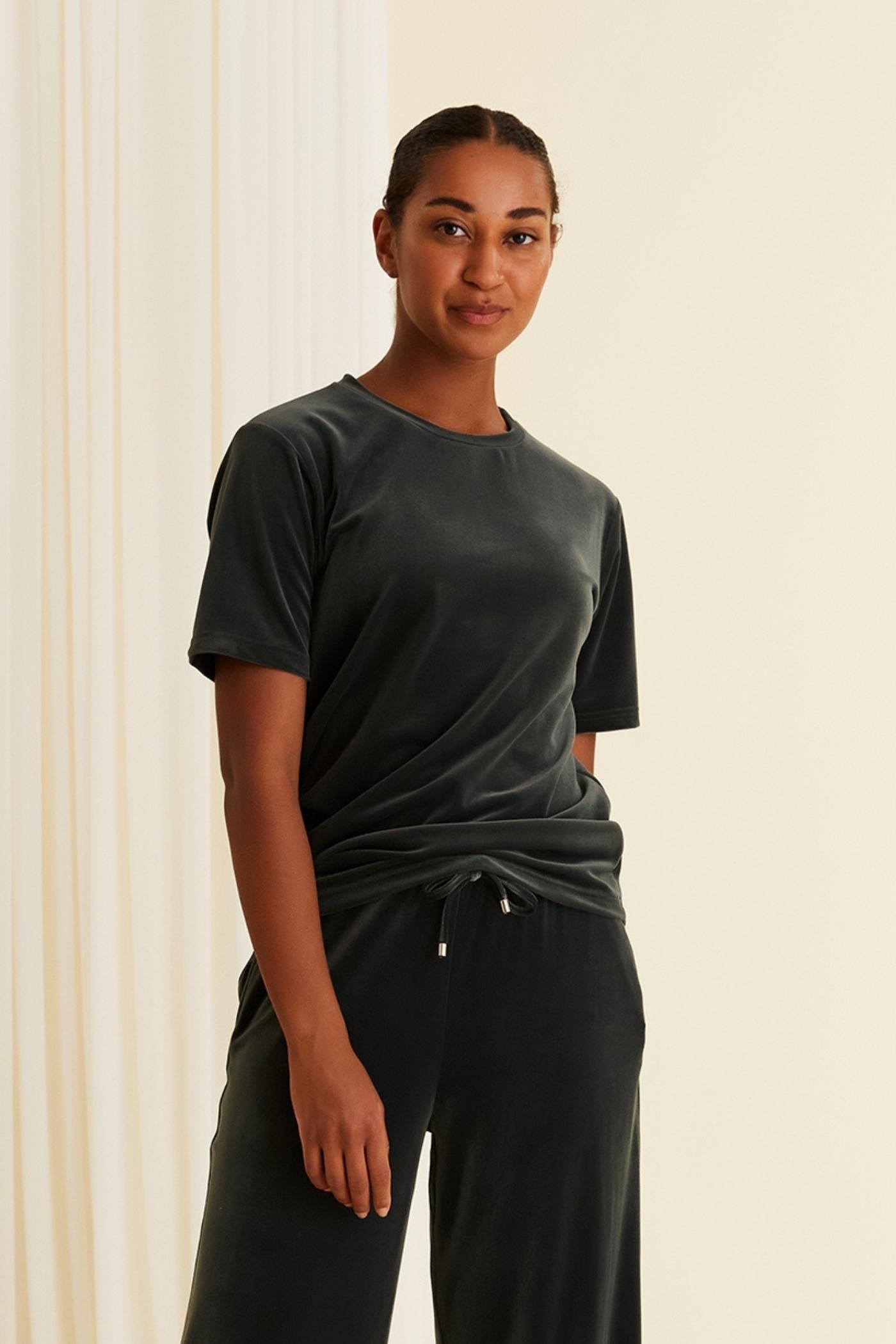 Amina velor fluweel t-shirt klimop groen