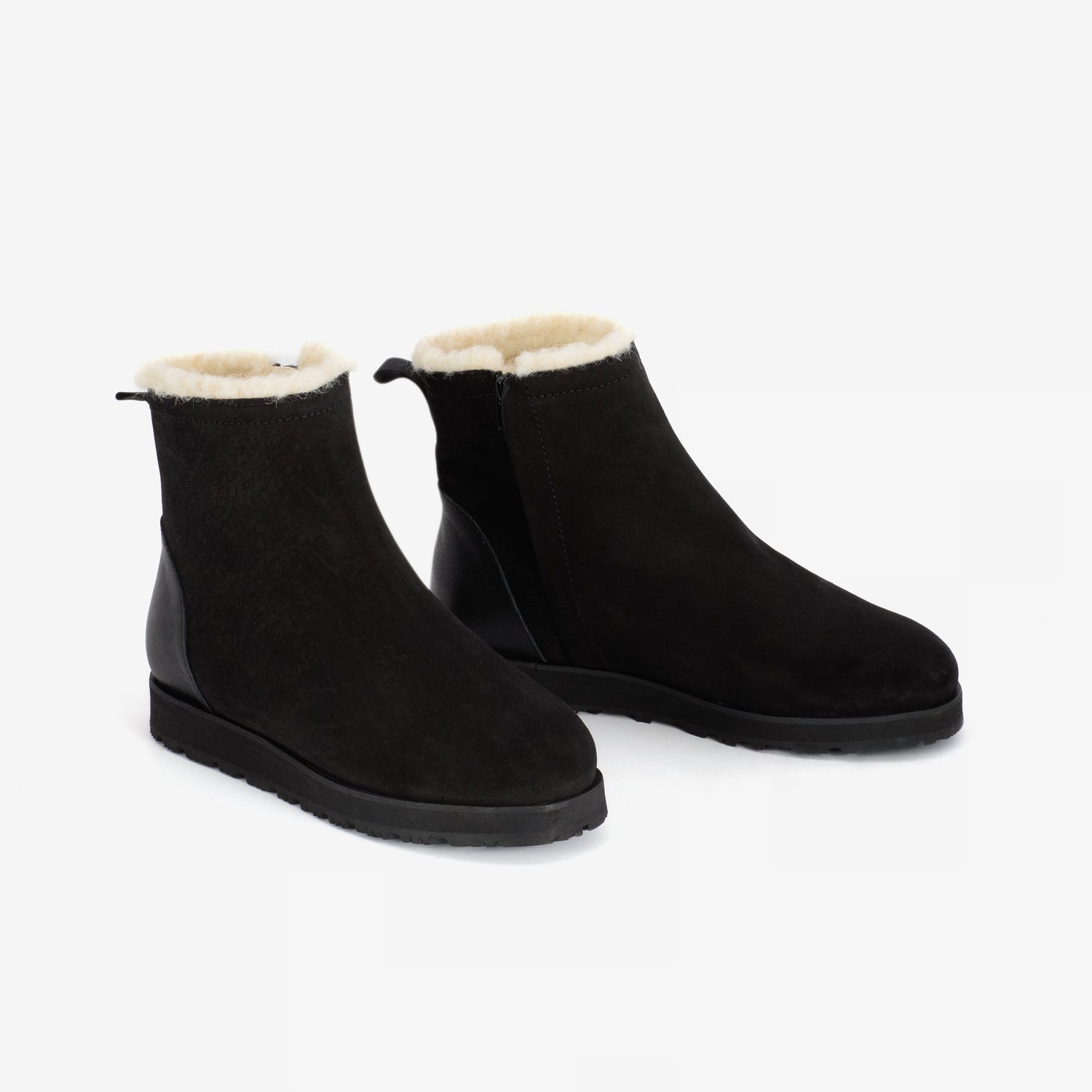 Storm Vibram Boot Black