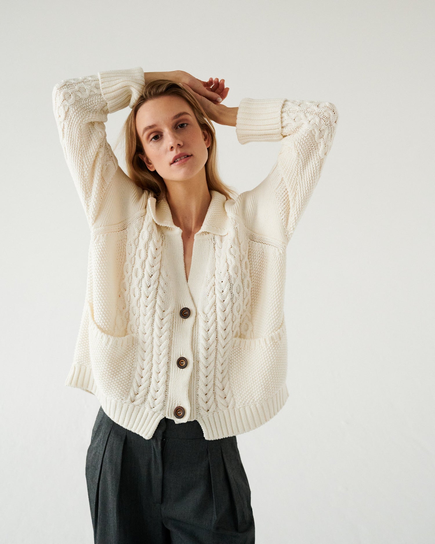 PRE-ORDER Žemyna Merino Wol Vest Zeezout