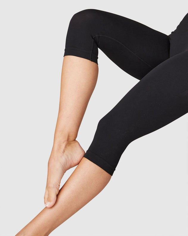 Elda Capri Leggings Black