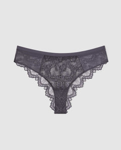 Lace brutale mevrouw Gray