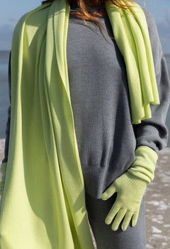 Via Merino Wool Scarf & Gloves Set Limone