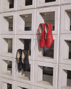 Akira Pumps Nopal Flats Black