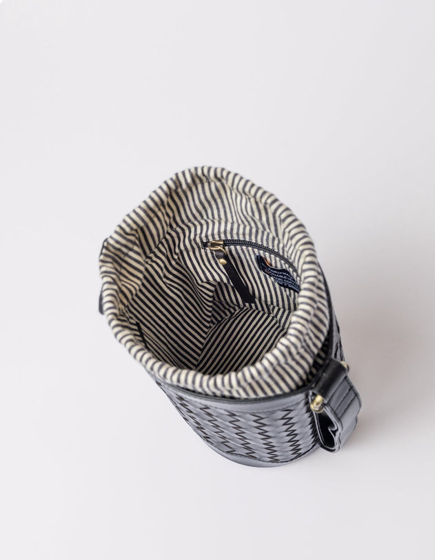 Zola Woven Leather Tas Zwart