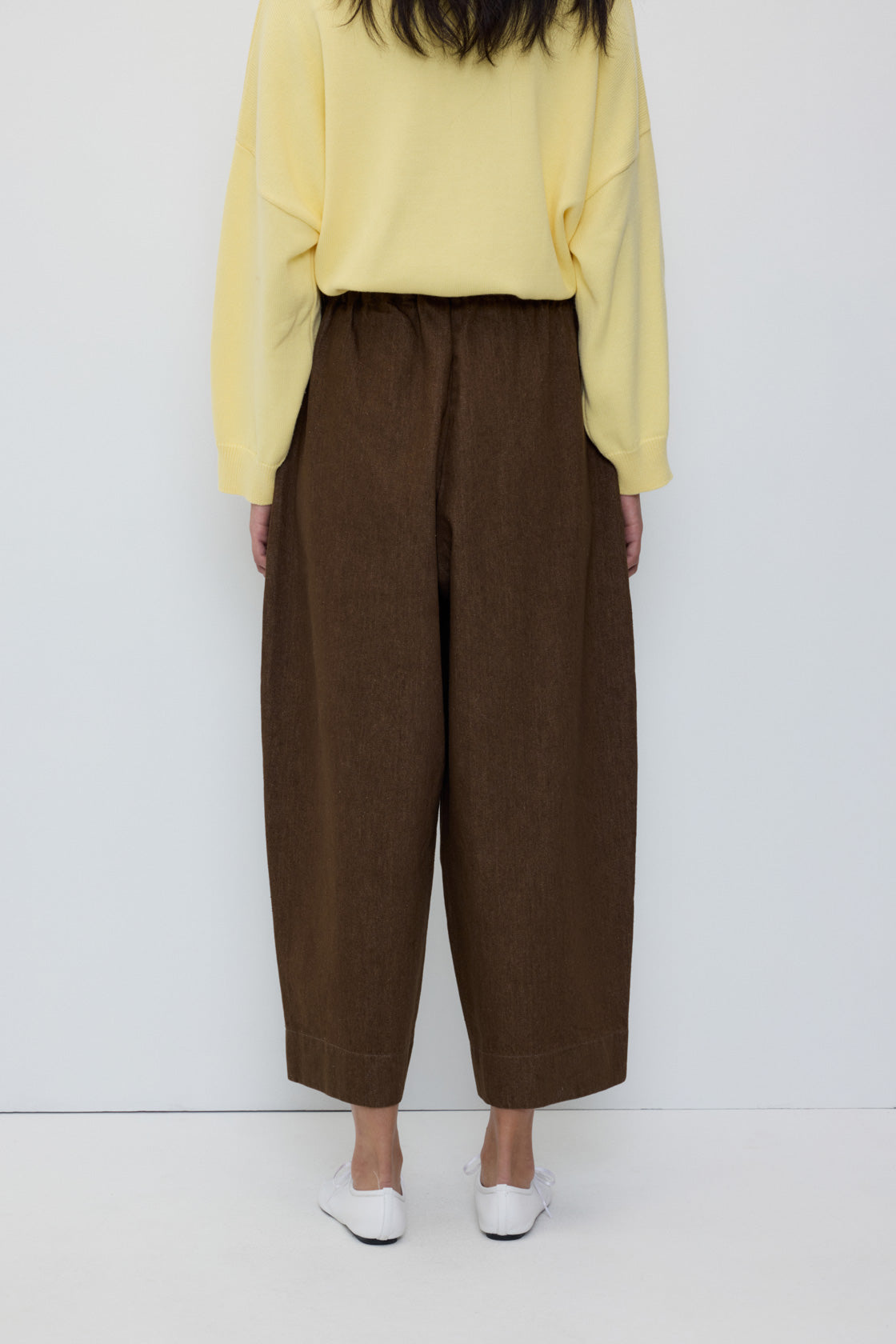 2825-PA-BR_Esther-Pants-Brown_RITA_ROW_WOMEN_AW26_5.jpg?v=1784109975