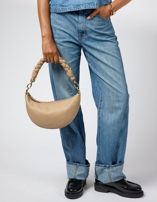 Leo Twisted Handle Tas Zand