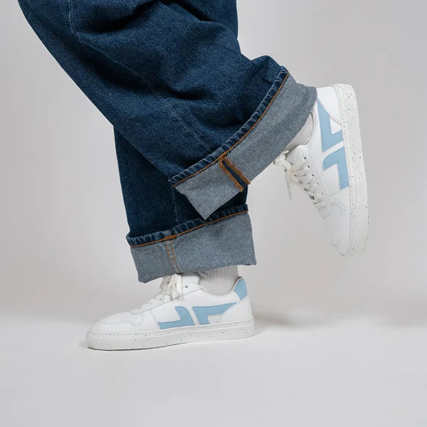 Alpha Azul Sneakers