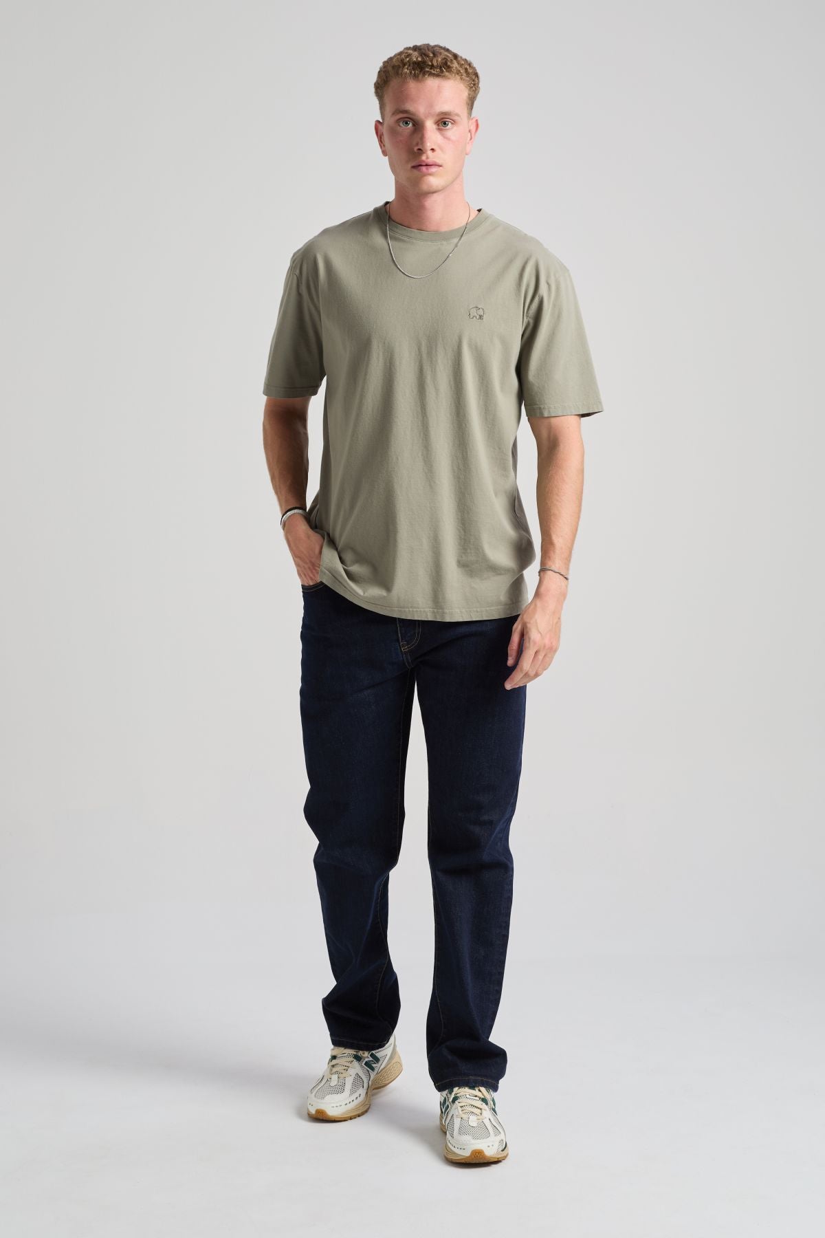 338510MEMW-DARK_INDIGO_JEAN_PANT-1191_825ed3a7-1126-47e8-9307-6a81d5ff609e.jpg?v=1784905084