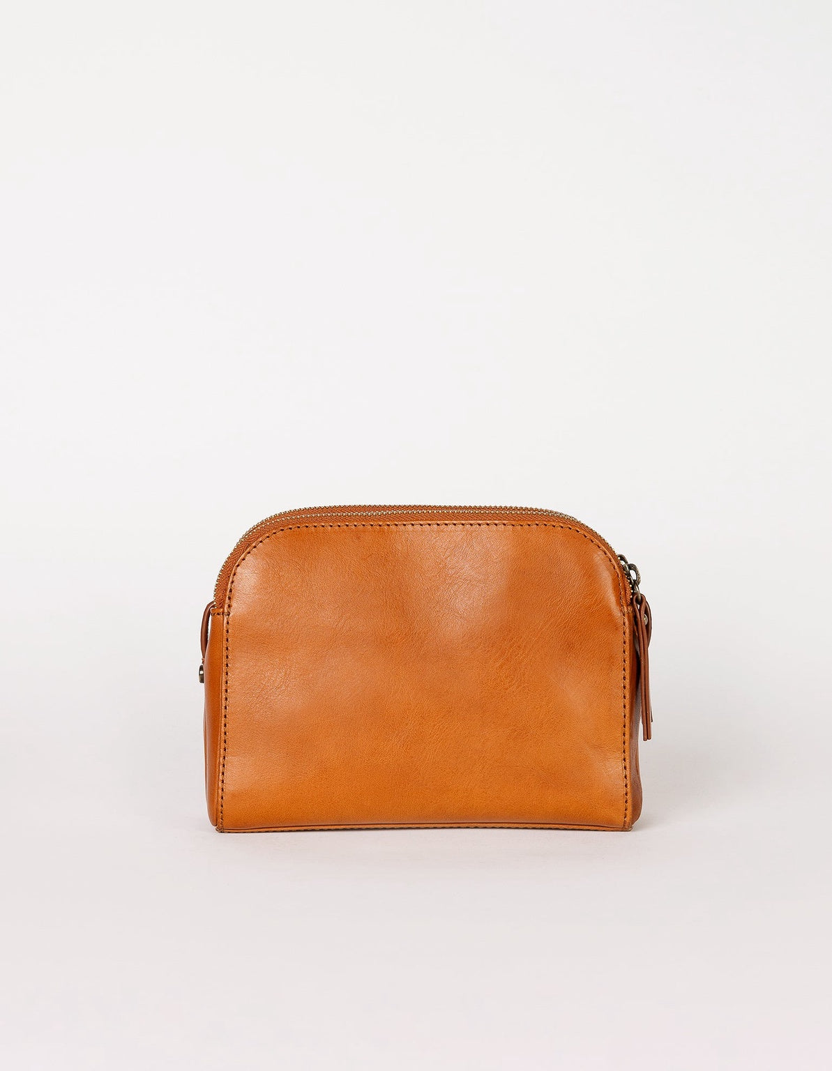 Emily Tasriem Leer Cognac