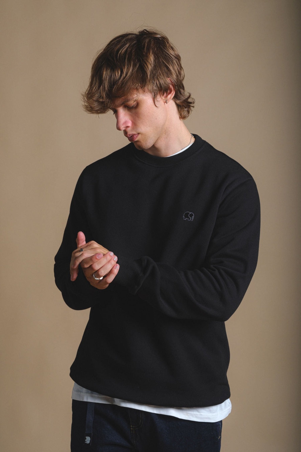 Organic Essential Sweater Zwart