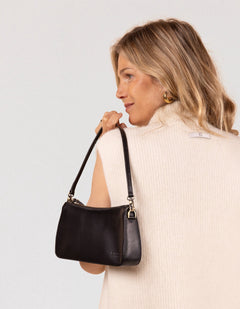 Taylor Tas Zwart