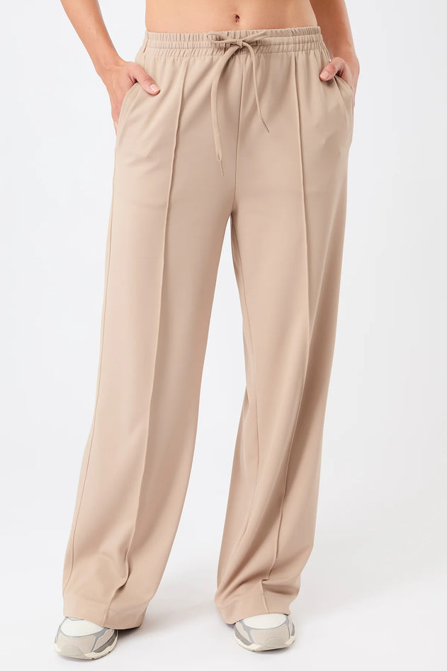 4926e34e2c2a88a2c4c92ebf4d411a42.webp