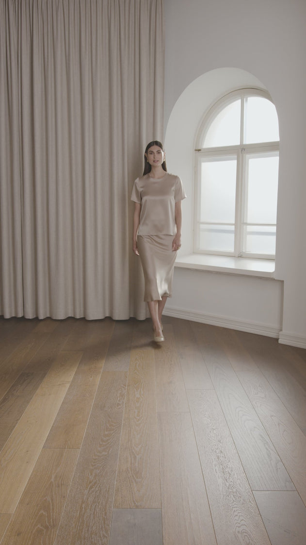 Tessa Short Sleeve Satin Shirt Latte