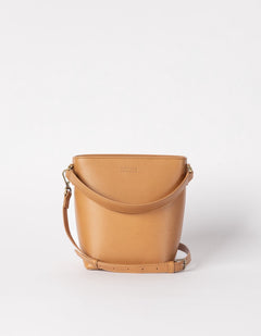 Bobbi Midi Bucket tas Cognac, Vegan Uppeal™
