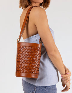 Zola Woven Leather Tas Cognac Bruin