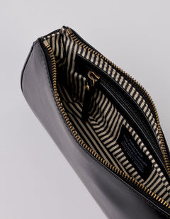 Taylor Tas Zwart