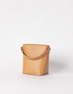 Bobbi Midi Bucket tas Cognac, Vegan Uppeal™