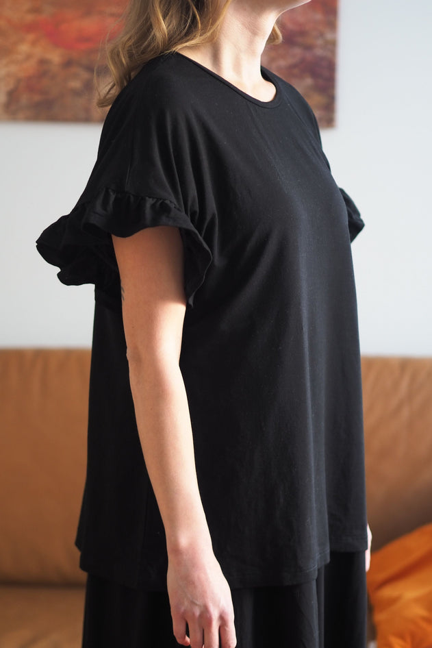 Isa Frill T-Shirt Black