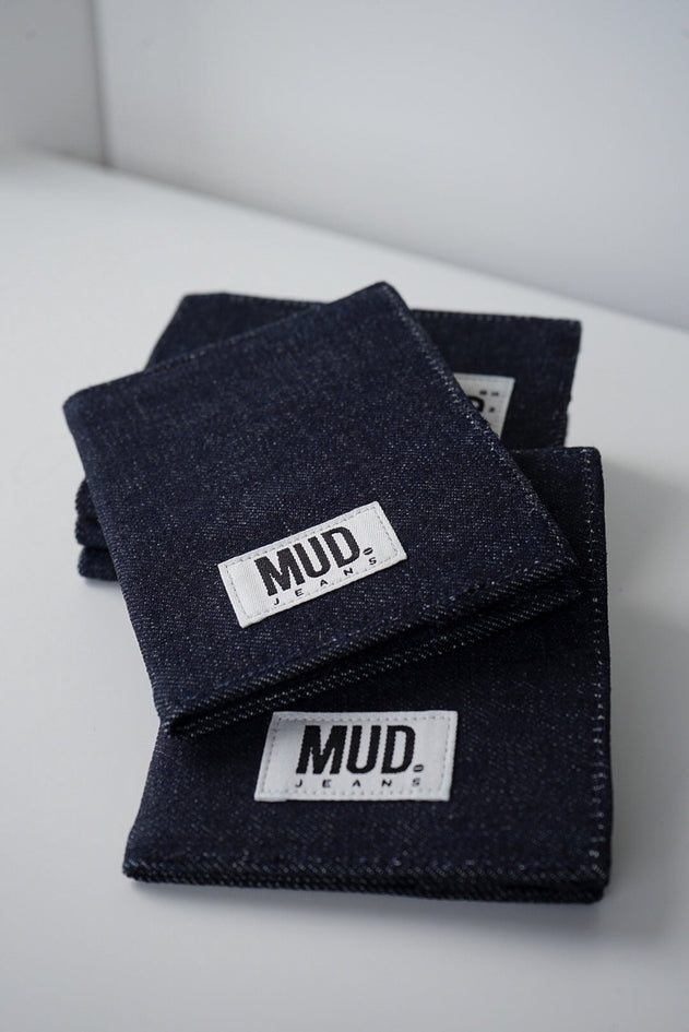 Raw Indigo Denim Paspoorthouder