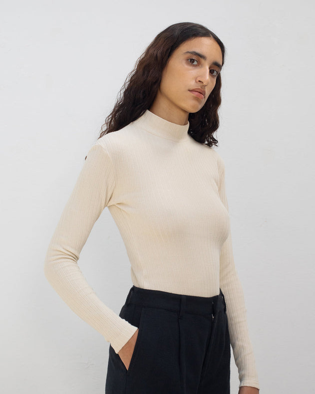 Ribbed Long-Sleeve Mockneck Sand