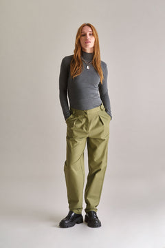Lyla Broek Olijf